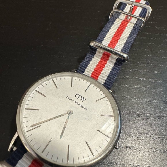 Daniel Wellington Watch, great condition! - Picture 2 of 5
